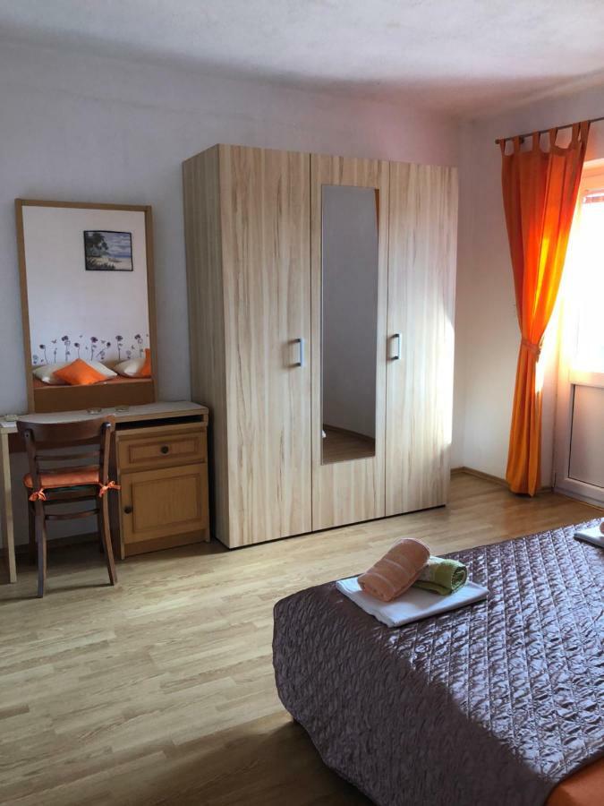 Apartments Mate Baška Voda Buitenkant foto